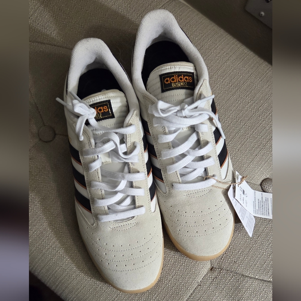 Adidas Men’s White Suede Samba-Inspired Sneakers with Black Stripes